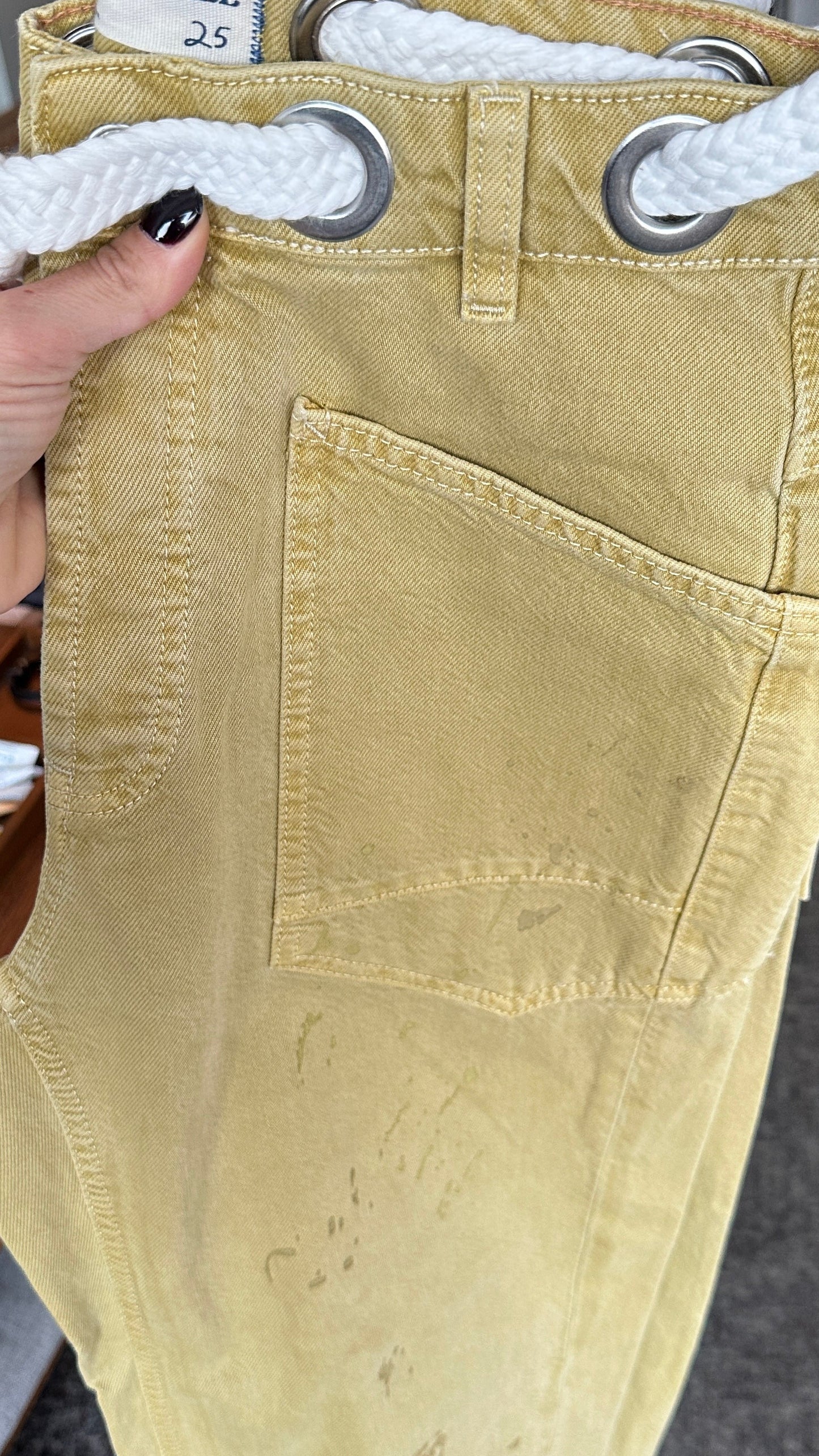 Moxie Pull-On Barrel jeans - Mustard Color -