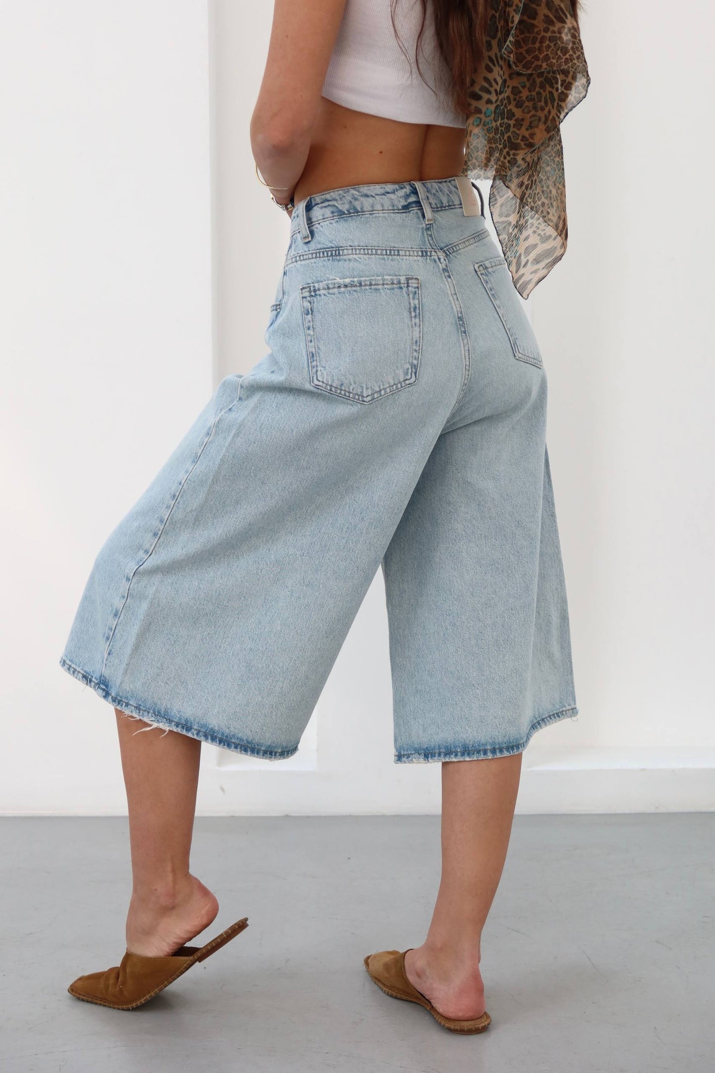 The Wayback Ultra-Wide Denim Bermuda Shorts – Light Wash -