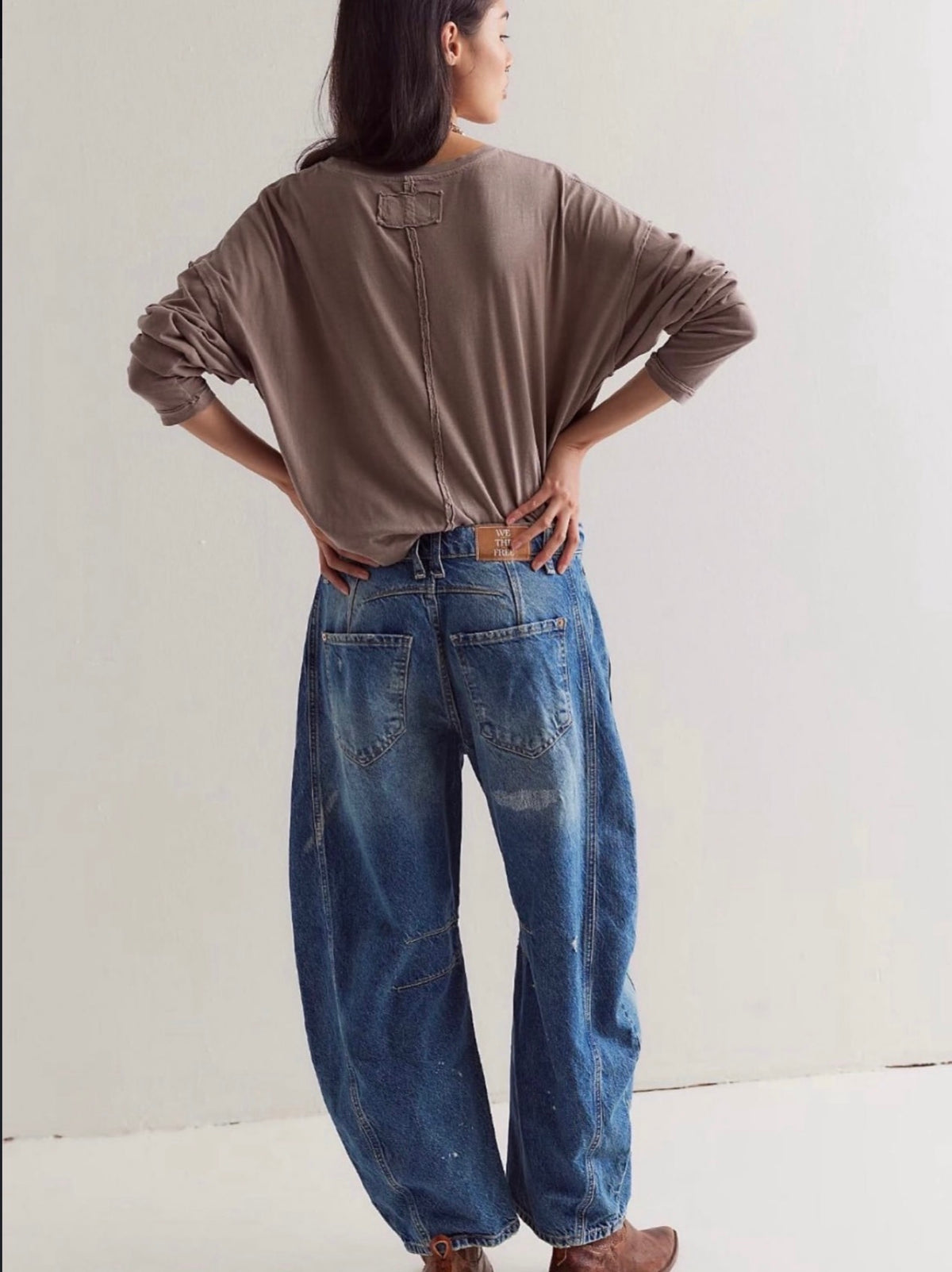 Relaxed Barrel Jeans in Vintage Blue
