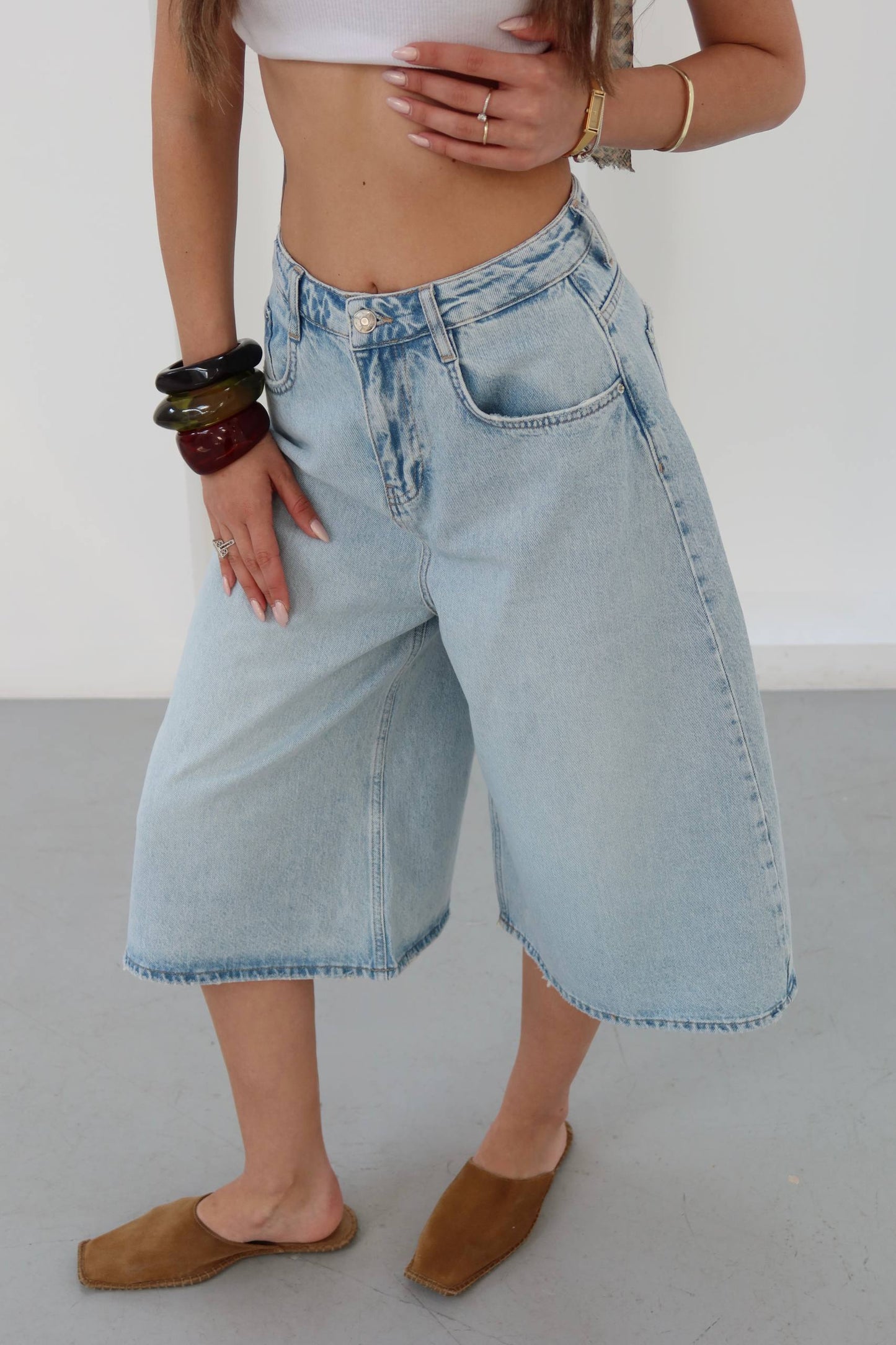 The Wayback Ultra-Wide Denim Bermuda Shorts – Light Wash -