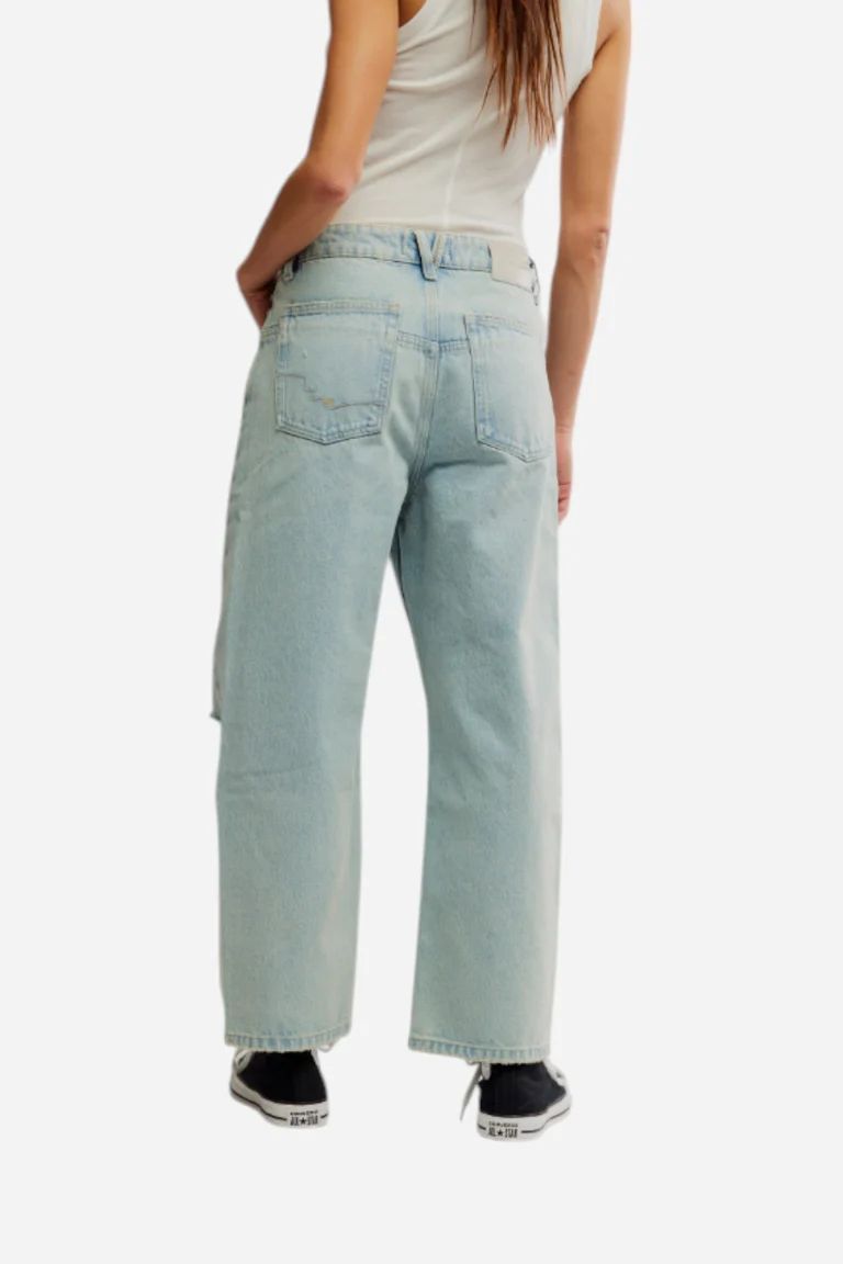 The Boyfriend Jean in Bleach Wash