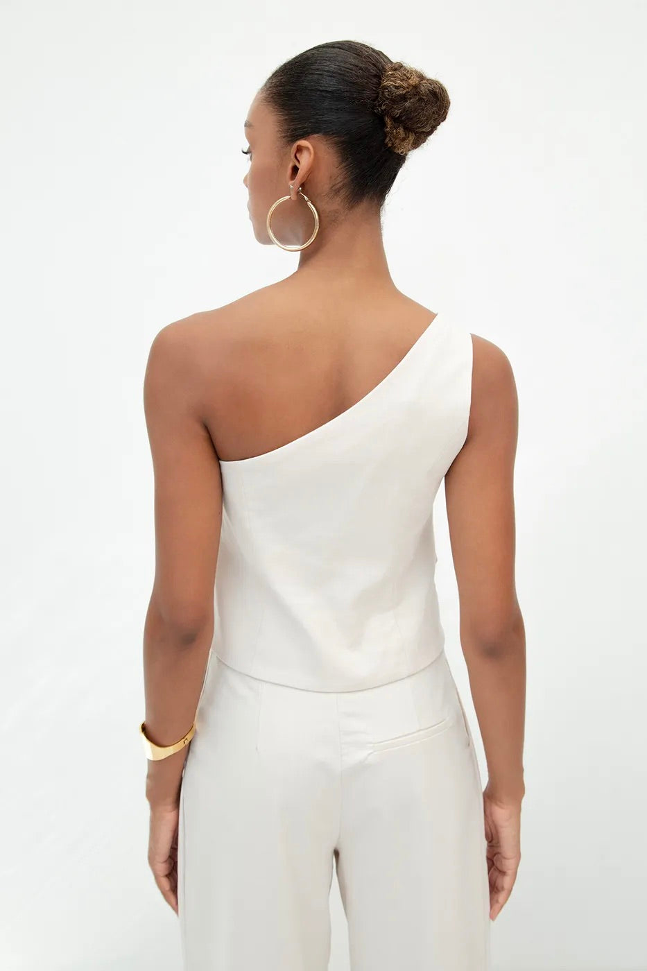 Beige Vest - Off-Shoulder