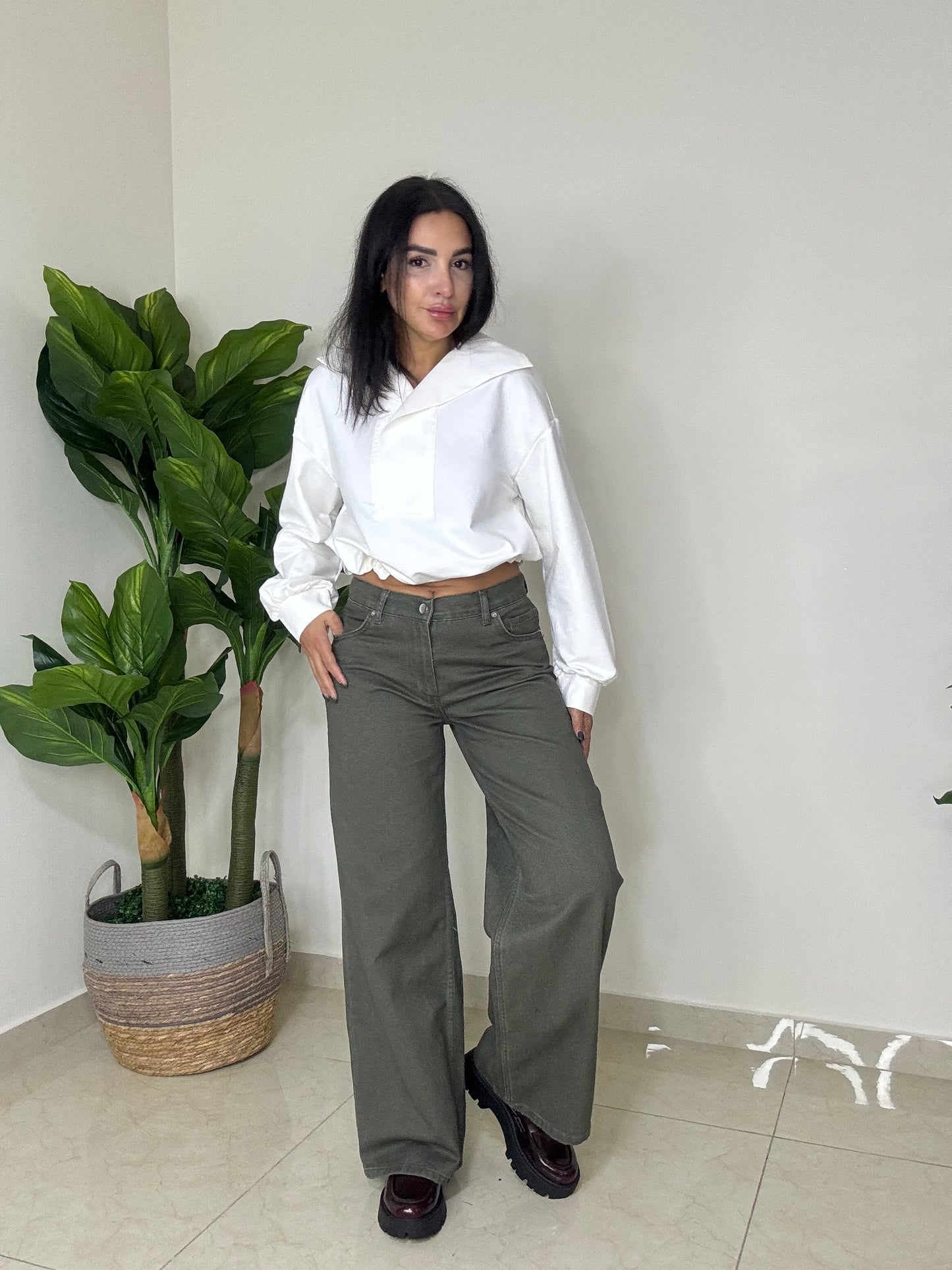 Denim Jeans Straight Cut - Green Color - Mid waist