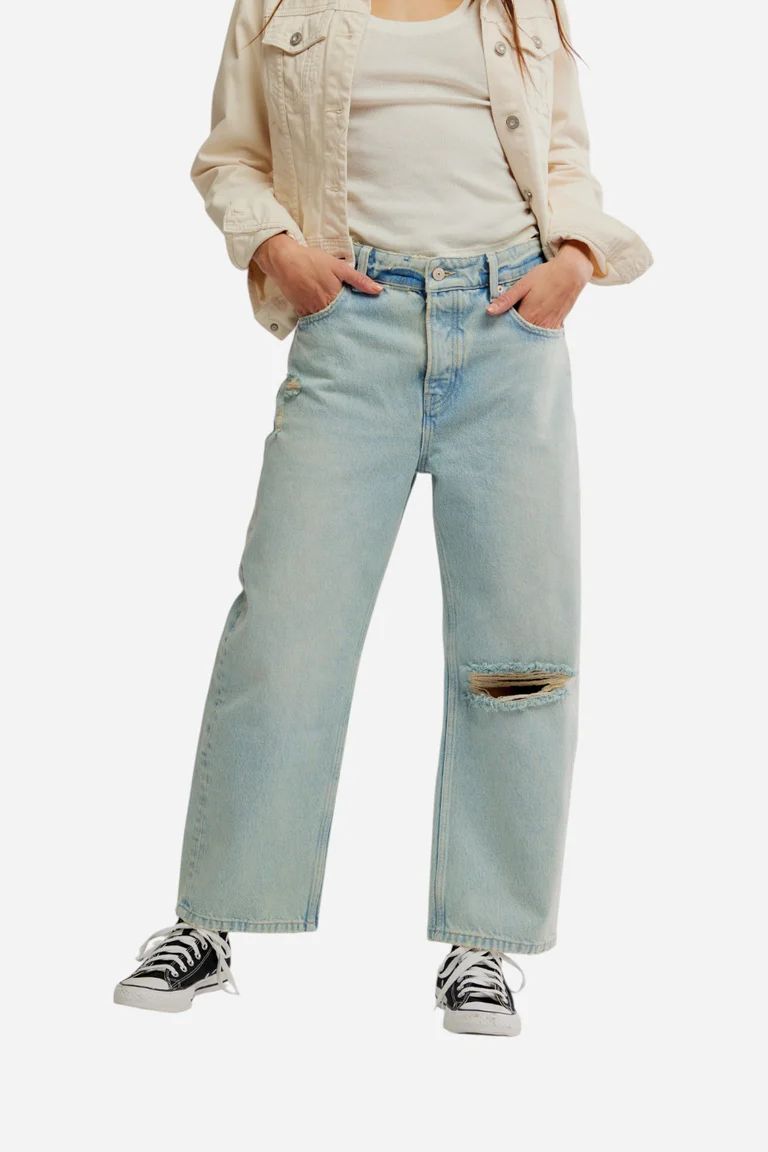 The Boyfriend Jean in Bleach Wash