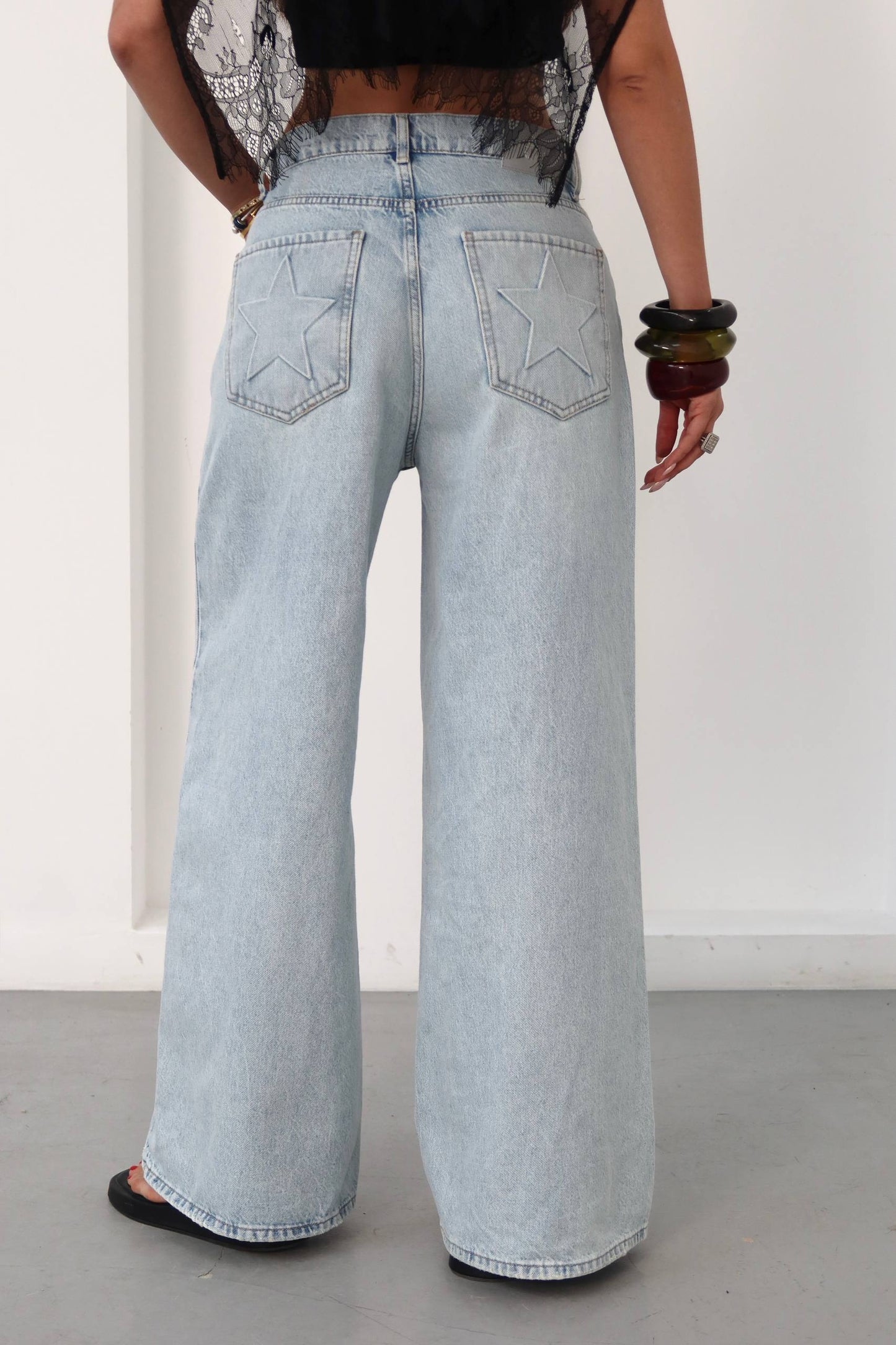 Retro Star-Pocket Palazzo Jeans – Light Acid Wash