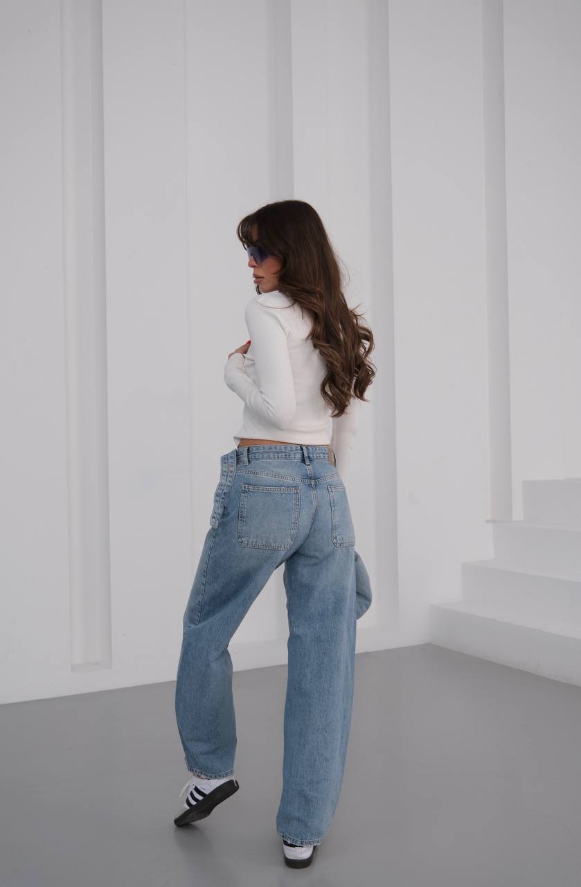 Mom Fit Jeans - A relaxed fit with a modern edge you’ll reach for on repeat - Blue jeans -