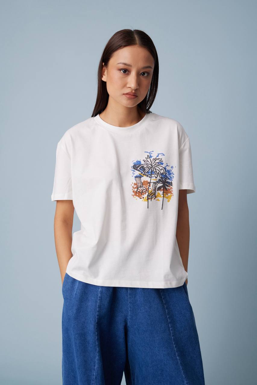 Tropical Graphic Cotton Tee – Relaxed Fit