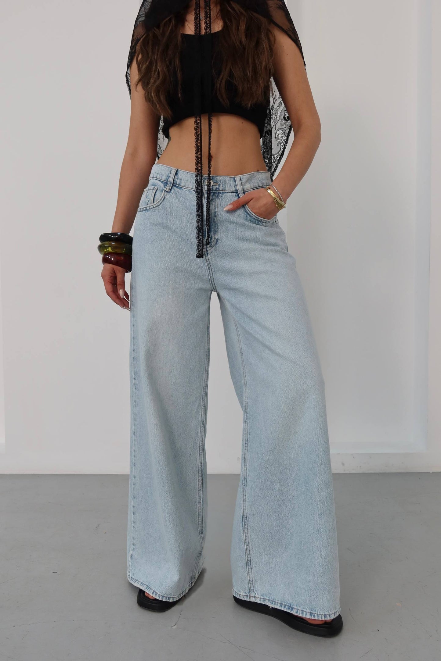 Retro Star-Pocket Palazzo Jeans – Light Acid Wash