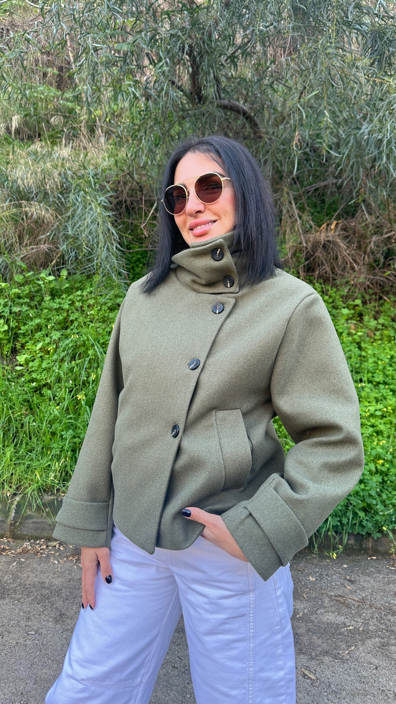 That jacket is a total mood, the structure of the collar and that olive green are perfect for catching eyes