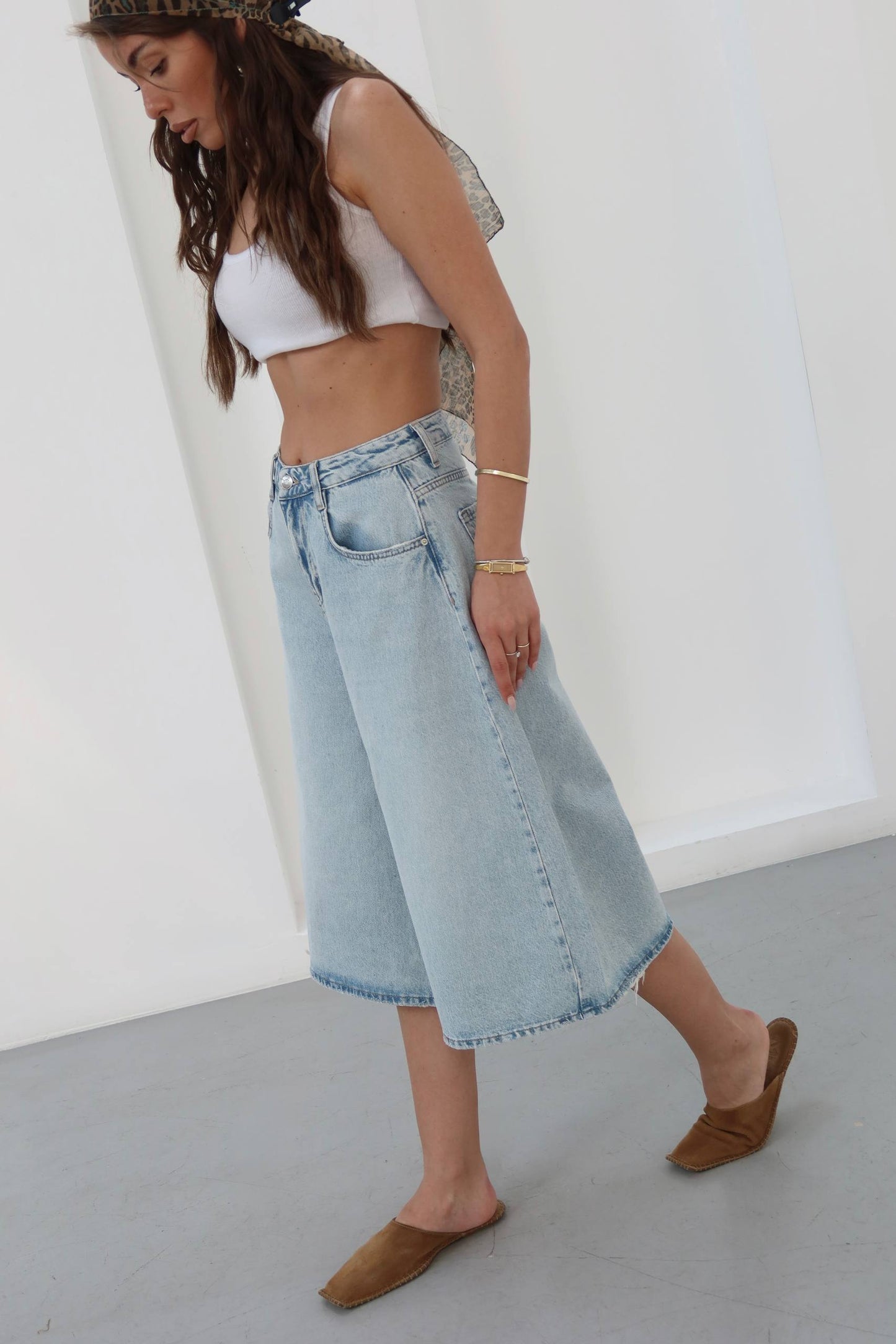 The Wayback Ultra-Wide Denim Bermuda Shorts – Light Wash -