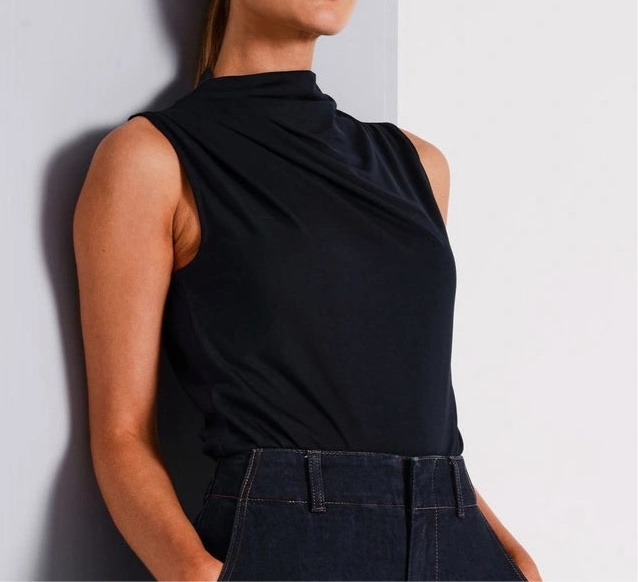 Black Top - Classic Cut
